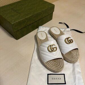 Gucci Marmont White Leather & Straw Sole Sandals - Size 38 EU - Like New with Du